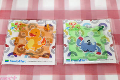 『ぽこ あ ポケモン』メタモンとピカチュウのかわいいフラッペやアクリルパズルキーホルダーがかわいすぎる…！ ファミリーマートとのコラボキャンペーン商品を紹介