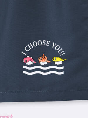 『ポケモン』夏の海をテーマにしたマリンルックがカワイイ！ ピカチュウやゲンガー、シャリタツが登場するコレクションがジーユー店舗やオンラインストアで発売決定