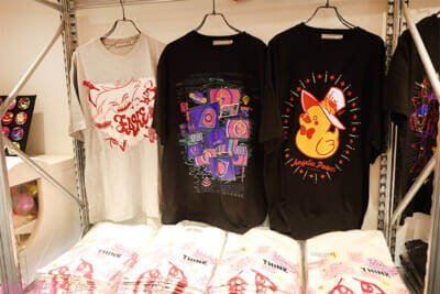 アニメ『ハズビン・ホテルへようこそ』ぽってりぷにぷになチャーリーたちのかわいい新グッズは必見！ フォトスポットや直筆サイン入りポスターも要チェックなPOP UP SHOPの様子を写真でお届け