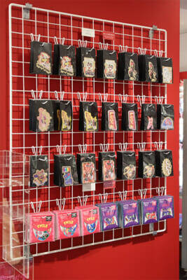 アニメ『ハズビン・ホテルへようこそ』ぽってりぷにぷになチャーリーたちのかわいい新グッズは必見！ フォトスポットや直筆サイン入りポスターも要チェックなPOP UP SHOPの様子を写真でお届け