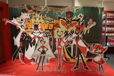 アニメ『ハズビン・ホテルへようこそ』ぽってりぷにぷになチャーリーたちのかわいい新グッズは必見！ フォトスポットや直筆サイン入りポスターも要チェックなPOP UP SHOPの様子を写真でお届け