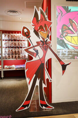 アニメ『ハズビン・ホテルへようこそ』ぽってりぷにぷになチャーリーたちのかわいい新グッズは必見！ フォトスポットや直筆サイン入りポスターも要チェックなPOP UP SHOPの様子を写真でお届け