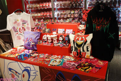 アニメ『ハズビン・ホテルへようこそ』ぽってりぷにぷになチャーリーたちのかわいい新グッズは必見！ フォトスポットや直筆サイン入りポスターも要チェックなPOP UP SHOPの様子を写真でお届け