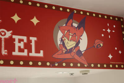 アニメ『ハズビン・ホテルへようこそ』ぽってりぷにぷになチャーリーたちのかわいい新グッズは必見！ フォトスポットや直筆サイン入りポスターも要チェックなPOP UP SHOPの様子を写真でお届け