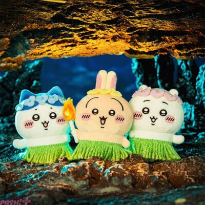 【ちいかわ】かわいいマスコットやぬいぐるみに人魚のうろこも…!? 『映画ちいかわ 人魚の島のひみつ』公開記念グッズが怒涛の100アイテム超のラインナップで発売決定