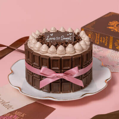 サンリオキャラクターズや『美少女戦士セーラームーン』とのコラボも！ 明治がバレンタインを応援する企画が始動