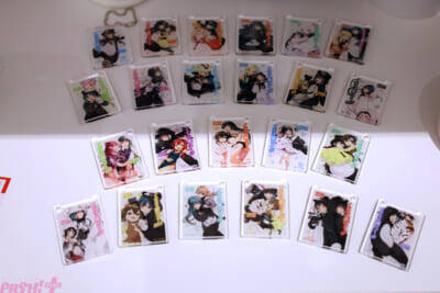 『くまクマ熊ベアー』『ワンオペ解雇』『イケナイ教』『バカふり』『私の心はおじさんである』の等身大アクリルスタンドはファン必見！ 人気5作品で「PASH! BOOKS」の10周年を祝うPOP UP SHOPの様子をお届け