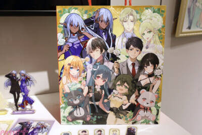 『くまクマ熊ベアー』『ワンオペ解雇』『イケナイ教』『バカふり』『私の心はおじさんである』の等身大アクリルスタンドはファン必見！ 人気5作品で「PASH! BOOKS」の10周年を祝うPOP UP SHOPの様子をお届け