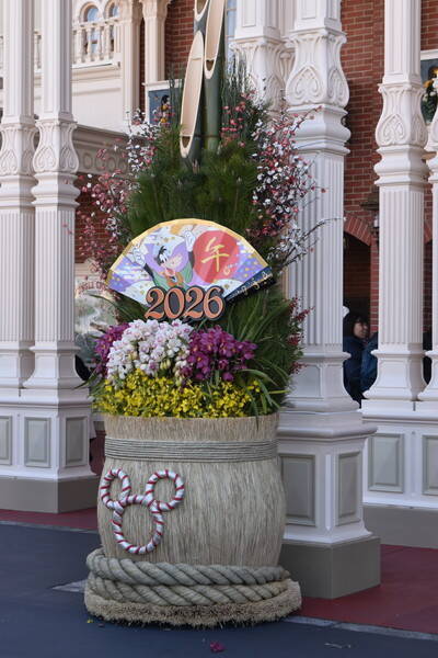 和装姿のミッキーたちが新年のご挨拶！東京ディズニーランドのお正月が今年も可愛い！