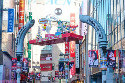 劇場版『チェンソーマン レゼ篇』興行収入100億円突破！ 藤本タツキさん「まだ今でもずっと引きずっています！」感謝のメッセージとデンジ＆レゼの描き下ろしイラストも到着