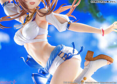 爽やかな夏らしい衣装やカラフルなネイルは必見！ 『学園アイドルマスター』姫崎莉波が「キミとセミブルー」のイラストをベースにフィギュア化