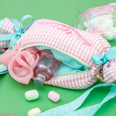 「ハリー・ポッター マホウドコロ」色彩豊かでポップなアイテムは超カワイイ！ 「ハニーデュークス」のお菓子をイメージした新商品が登場