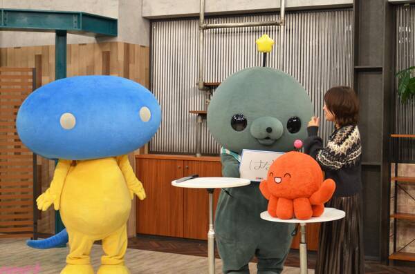 【教育番組】投稿開始から2周年を記念した「教育映画祭」の開催＆中編アニメの制作が決定！タマ、パウルを演じる中村カンナさん、スカパーのスカッピーと3人で会見に。収録直後の中村さんにインタビュー！後編