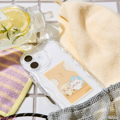 【ちいかわ】日常を切り取ったデザインがかわいすぎる…！ 貼って剥がせるスマホ冷却シート「スマ冷え」に『ちいかわ』デザインが登場