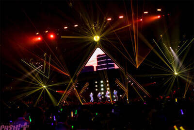 【ホロライブ】ReGLOSSメンバーが有明アリーナに立つ！ 「ReGLOSS 1st Live “Flashpoint”」オフィシャルレポート到着