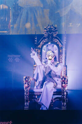 「いれいす」初兎が2度目のソロワンマンで描く王座と覚悟！ 豊洲PITを“最後の楽園”へ誘った『初兎 2ndワンマンライブ -LAST EDEN-』写真付きレポートが到着