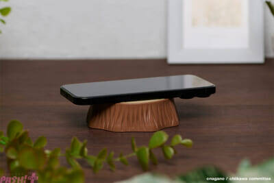 『ちいかわ』かわいいマスコット付きワイヤレス充電器にモモンガ、くりまんじゅう、シーサーが仲間入り！ 商品名を『ちいかわ オイテミテライト』にリニューアルして発売中