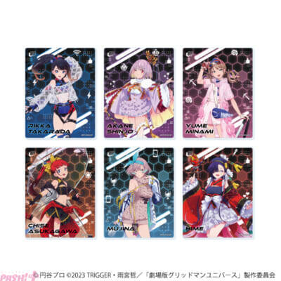 六花やアカネたちが“バーチャルライバー風”の姿に！ 『グリッドマンユニバース』描き下ろし新グッズが登場のPOP UP SHOPが開催
