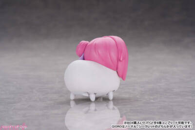 『勝利の女神：NIKKE』DOROが電動で走るアクションホビーに!? 全6キャララインナップのトレーディングフィギュアと専用ドッグランレールが登場