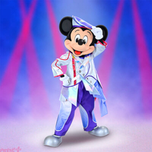 東京ディズニーランドの新ショー「The D-Groovationz4 Live: Happy! Funky! Groovy! Tour」よりミッキ＆ミニーの衣装が初公開！