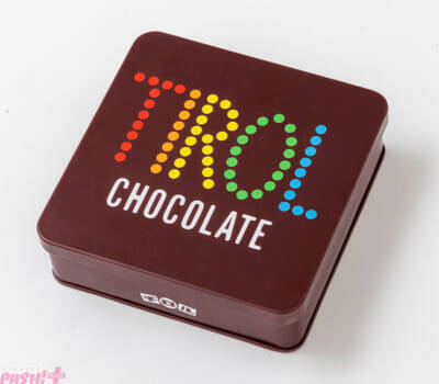 『チロルチョコ』が便利でかわいいステーショナリーに！ 『チロルチョコ ステーショナリーセット BOOK』12月25日発売。ロングセラー商品・コーヒーヌガーの缶ケースなど豪華な7点セット