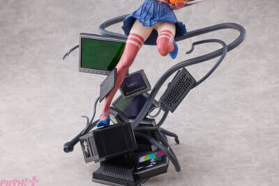 『MiSide -ミサイド-』より「狂ったミタ」「親切なミタ」がフィギュアで登場！ 「親切なミタ」には差し替え用の顔パーツと上半身パーツが付属