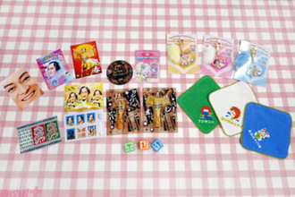 マツケン×ハローキティのかわいいグッズも要チェック！ 年賀状にピッタリ＆新年に福を呼び込みそうな「ファミマツケン」オリジナルグッズを一挙紹介