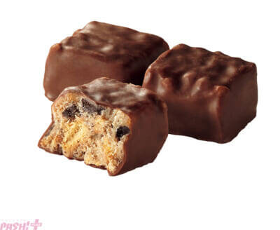 大人気のファミマ×『ブラックサンダー』コラボが今年も開催！ ご当地サンダーがファミマの人気商品に大変身