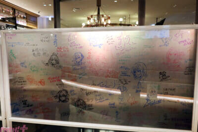 「ライトノベル展2025」著者・イラストレーターの直筆メッセージや約1万冊のライトノベルの本棚はラノベ好き必見！ まだ見ぬ推し作品にも出会える会場の様子をフォトレポート