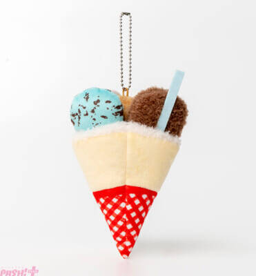 【サンリオ】マリオンクレープに包まれたハローキティがかわいすぎる…！ “ぬい活”にもピッタリのチャームが付属するコラボBOOKが3種類で発売