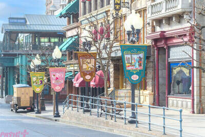 【ディズニー】『レミーのおいしいレストラン』の雰囲気を感じられるスペシャルメニュー＆グッズも！ “食の旅”を楽しめる「東京ディズニーシー・フード＆ワイン・フェスティバル」が開催