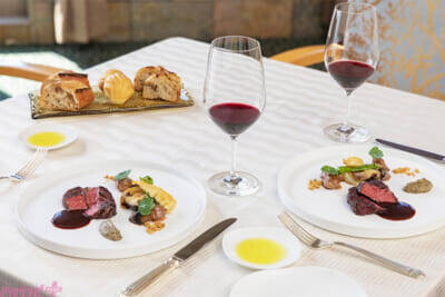 【ディズニー】『レミーのおいしいレストラン』の雰囲気を感じられるスペシャルメニュー＆グッズも！ “食の旅”を楽しめる「東京ディズニーシー・フード＆ワイン・フェスティバル」が開催