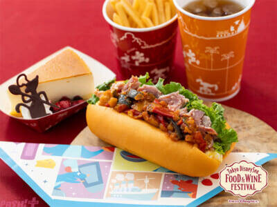 【ディズニー】『レミーのおいしいレストラン』の雰囲気を感じられるスペシャルメニュー＆グッズも！ “食の旅”を楽しめる「東京ディズニーシー・フード＆ワイン・フェスティバル」が開催