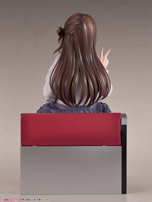 大迫力バストに視線集中…！ 電車でおちゃめな姿を見せる「白河瀬ゆきな」がフィギュアになって新登場