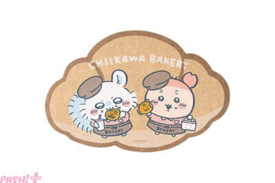 【ちいかわ】モモンガとカニちゃんこと古本屋のファン必見！ ちいかわベーカリーに新メニューやパン屋さんのスタッフ衣装がかわいいグッズが登場
