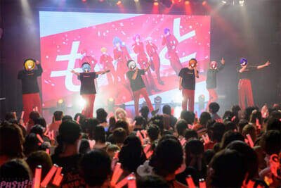「とぅるりぷ」STPR史上最短で実現した初ワンマンは“はじまりの場所”で第一歩を刻む！ 『True＆Lip – とぅるりぷ – 1st デビュー LIVE ～First Kiss～』写真＆セットリスト付きレポートが公開