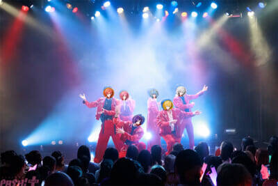 「とぅるりぷ」STPR史上最短で実現した初ワンマンは“はじまりの場所”で第一歩を刻む！ 『True＆Lip – とぅるりぷ – 1st デビュー LIVE ～First Kiss～』写真＆セットリスト付きレポートが公開