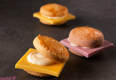 「カービィカフェ」とコラボしたかわいいデザインはファン必見！ 『カービィのストロベリーバーガー』が公式通販初登場