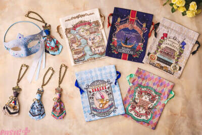 【ディズニー】「ディズニーストーリービヨンド」第三弾ではオシャレなカーニバルマスクや猫のニャーリオのかわいいぬいぐるみバッジが登場！ スペシャルグッズ＆スペシャルメニューを紹介