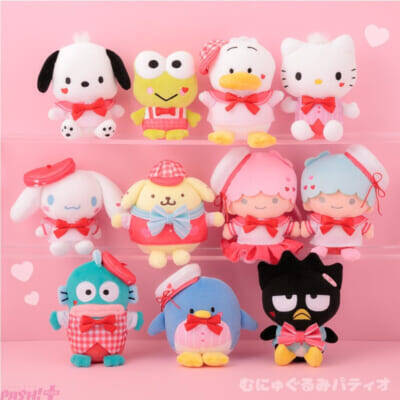 【サンリオ】いちご新聞デザインのかわいいむにゅぐるみマスコットなどが登場！ 「いちご新聞×むにゅぐるみパティオ POP UP STORE」が開催決定