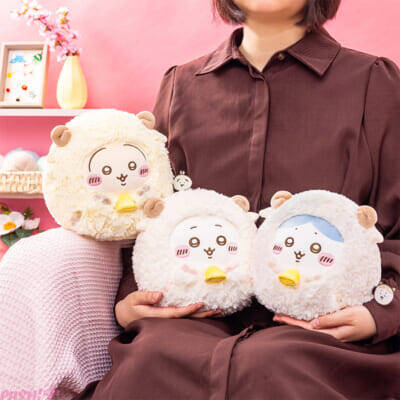 【ちいかわ】干支にちなんだひつじ衣装がカワイイ！ 描き下ろしグッズ全12点入りの「ちいかわ ハッピーバッグ2027(未年)」が発売決定