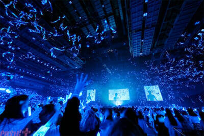 「すとぷり」ころんが黒王子衣装やショートジャケット姿で魅せる！ 『ころわん！ -あけおめライブ2026- inさいたまスーパーアリーナ』写真＆セトリ月ライブレポートが到着