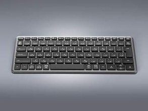 キー中央の凹みで指先にフィットする、3台接続対応の無線キーボード