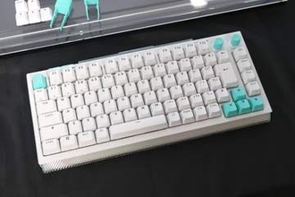 ロジクール、アナログ/メカニカルを混在できるゲーミングキーボード「G512 X」