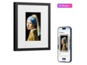 絵画を、絵画らしく飾る。電子ペーパー採用の最大31.5型アートフレーム