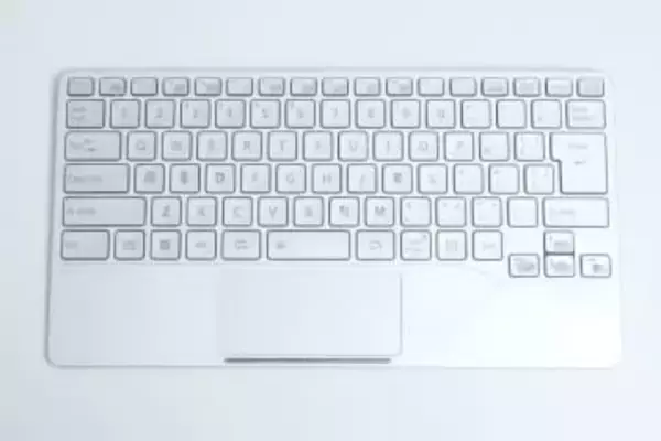 【PC Watchのキーボード黙示録】ノートPCのキーボードがお気に入りなので、そのまま単体化したものを買った【ライター平澤寿康の場合】