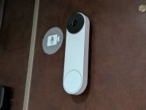 【買い物山脈】Google製ドアベルを取り付けたら、宅配待ちでも気兼ねなくトイレに行けるようになった