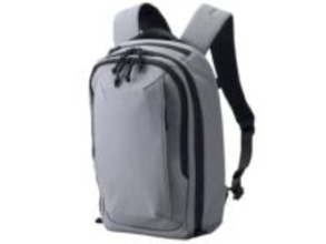 エレコム、14型ノートPCが収納できるバックパックに新色ダークグレーを追加