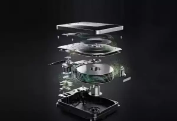 Seagate、44TB HDD出荷開始。将来的に100TB製品も予定