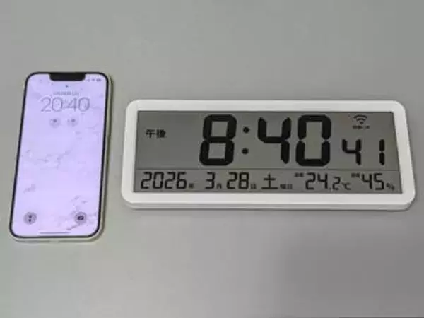 【やじうまミニレビュー】3千円台で買えるWi-Fi時計！ノア精密の卓上モデル「T801AWHZ」を試す